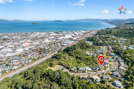 Photo of property in 30 Stanhope Grove, Korokoro, Lower Hutt, 5012