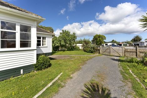Photo of property in 3 Cook Street, Levin, 5510