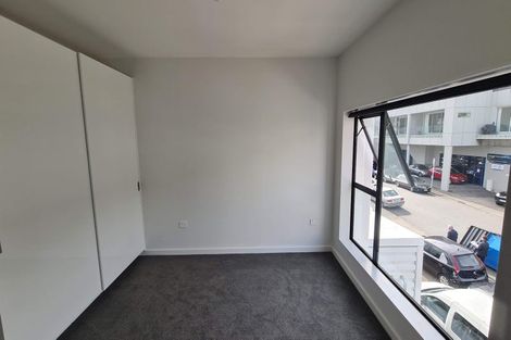 Photo of property in 4/16 Home Street, Mount Victoria, Wellington, 6011