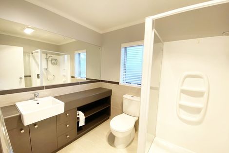 Photo of property in 33 Kensway Drive, Flat Bush, Auckland, 2016