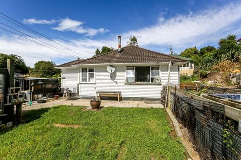 Photo of property in 35 Glenpark Avenue, Frankleigh Park, New Plymouth, 4310