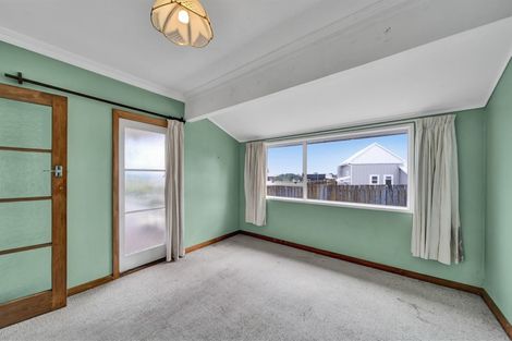 Photo of property in 11 Gordon Street, Glen Avon, New Plymouth, 4312