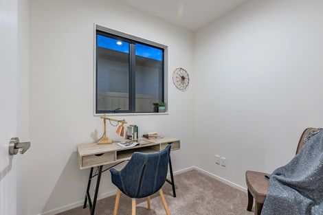 Photo of property in 20 Konoba Avenue, Kumeu, 0810