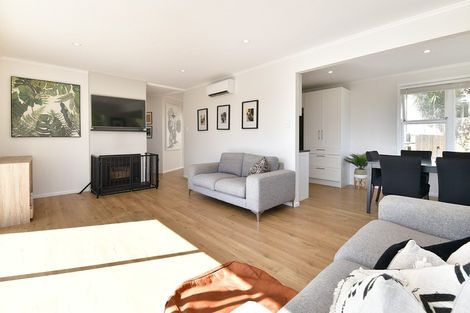 Photo of property in 22 Downer Street, Helensville, 0800