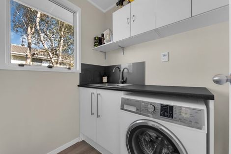 Photo of property in 47 Claverdon Drive, Massey, Auckland, 0614