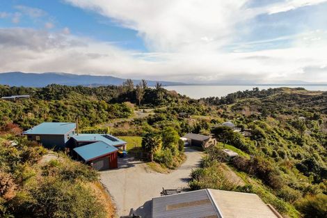 Photo of property in 27 Falconer Road, Pohara, Takaka, 7183
