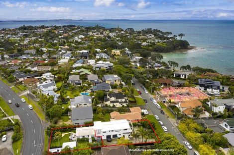 Photo of property in 1/949 Beach Road, Torbay, Auckland, 0630