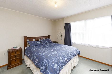 Photo of property in 43 Elmira Avenue, Hokowhitu, Palmerston North, 4410