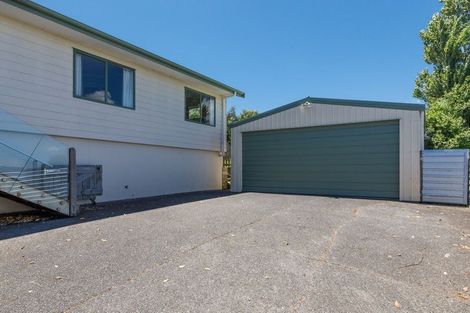 Photo of property in 24 Lydia Place, Kelvin Grove, Palmerston North, 4414
