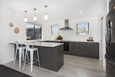 Photo of property in 18 Roderick Place, Onerahi, Whangarei, 0110