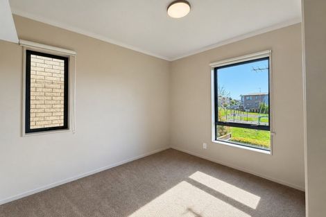 Photo of property in 7 Taiaapure Street, Weymouth, Auckland, 2103