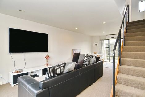 Photo of property in 7 Gracefield Avenue, Christchurch Central, Christchurch, 8013