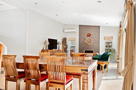 Photo of property in 6 Fernbank Lane, Greenhithe, Auckland, 0632