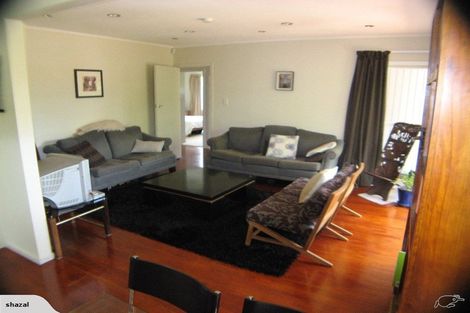 Photo of property in 19 Woodstock Road, Forrest Hill, Auckland, 0620