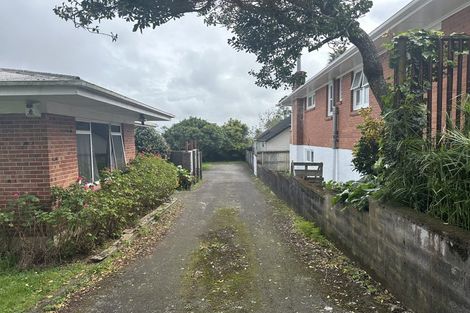 Photo of property in 15 Lewis Road, Pakuranga, Auckland, 2010