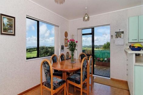 Photo of property in 22 Coster Road, Muriwai, Waimauku, 0881