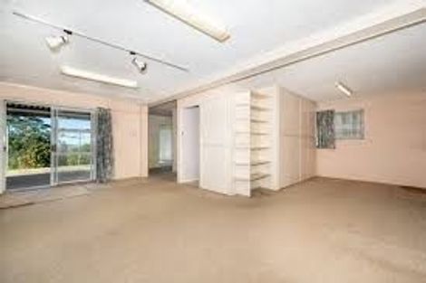 Photo of property in 417 Don Buck Road, Massey, Auckland, 0614