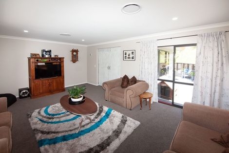 Photo of property in 35 Waverton Terrace, Churton Park, Wellington, 6037