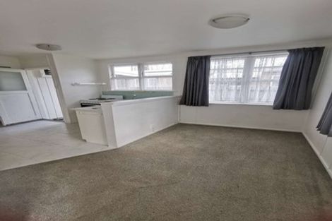 Photo of property in 1a Saulbrey Grove, Woburn, Lower Hutt, 5010