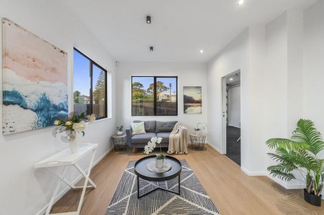 Photo of property in 23b Wanaka Place, Pakuranga Heights, Auckland, 2010