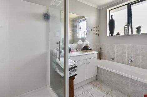 Photo of property in 9 Nykki Place, Papakura, 2110