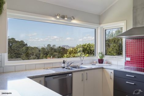 Photo of property in 21 Makepiece Place, Chatswood, Auckland, 0626