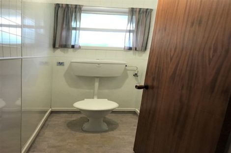 Photo of property in 9 Montana Place, Merrilands, New Plymouth, 4312