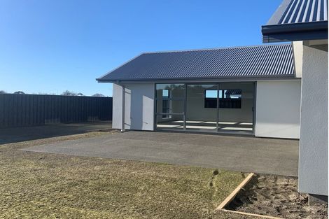 Photo of property in 10 Mccahon Drive, Rangiora, 7400