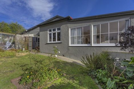 Photo of property in 6 Tamar Street, South Hill, Oamaru, 9400