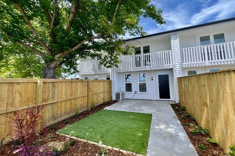 Photo of property in 2/40 New Brighton Road, Shirley, Christchurch, 8061