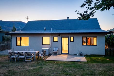 Photo of property in 42 Rata Street, Wanaka, 9305
