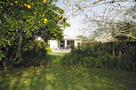 Photo of property in 19 Telford Avenue, Mount Eden, Auckland, 1041