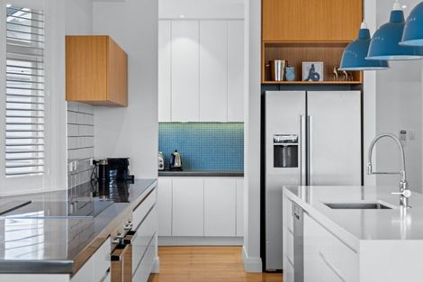 Photo of property in 1 Bangor Street, Point Chevalier, Auckland, 1022