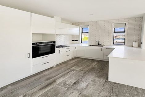 Photo of property in 16 Kelly Road, Riverhead, 0820