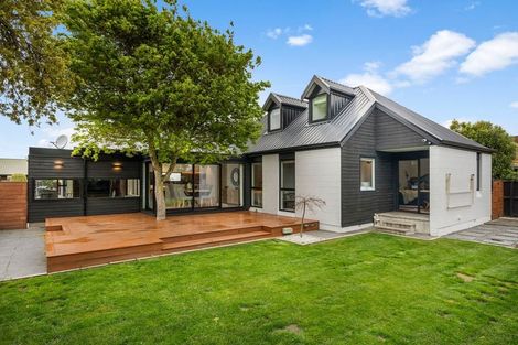 Photo of property in 9 Ringwood Place, Avonhead, Christchurch, 8042