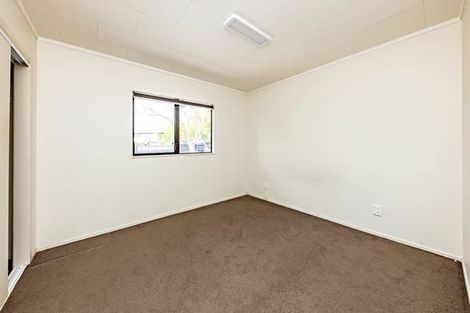 Photo of property in 2/40 Hollyford Drive, Clover Park, Auckland, 2105