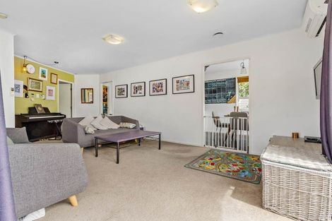 Photo of property in 2 Longreach Drive, Sunnyvale, Auckland, 0612