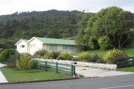 Photo of property in 1a Ngahere Street, Stokes Valley, Lower Hutt, 5019