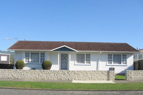 Photo of property in 18 Inlet View, Titahi Bay, Porirua, 5022
