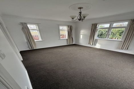 Photo of property in 22 Riddlers Crescent, Petone, Lower Hutt, 5012