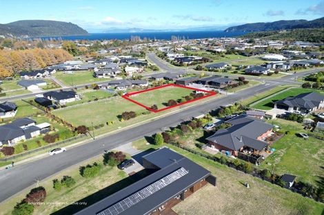 Photo of property in 4 Lancewood Way, Kinloch, Taupo, 3377