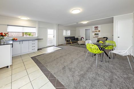 Photo of property in 17 Lochinver Road, Papatoetoe, Auckland, 2025