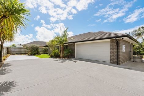 Photo of property in 11 Waitaha Place, Ruakaka, 0116
