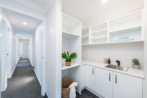 Photo of property in 54 Farnworth Terrace, Glenside, Wellington, 6037