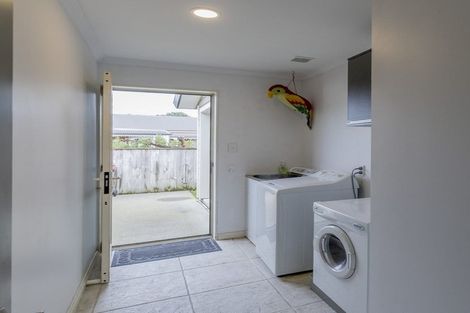 Photo of property in 15 Datum Way, Paraparaumu, 5032