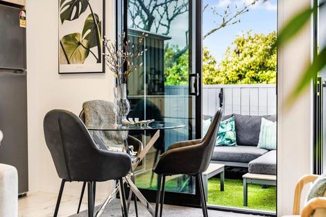 Photo of property in 2/2 Jadewynn Drive, Massey, Auckland, 0614