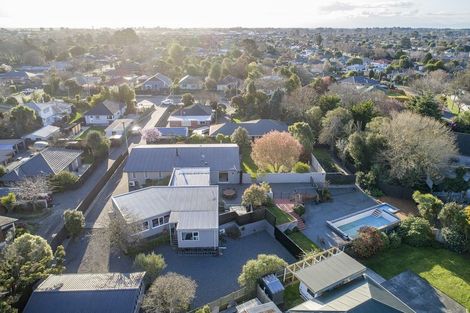 Photo of property in 214 Grahams Road, Burnside, Christchurch, 8053