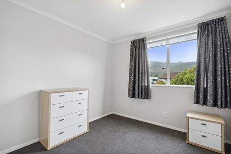 Photo of property in 18 Brightwater Crescent, Totara Park, Upper Hutt, 5018