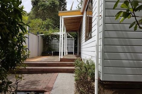 Photo of property in 56 Redoubt Road, Goodwood Heights, Auckland, 2105