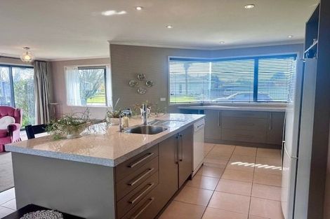 Photo of property in 71 Warburton Crescent, Te Awamutu, 3800